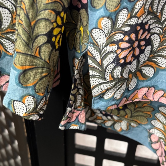 🌸 LOFT Floral V-Neck Blouse Women's Small Blue Pink Green Boho Wide Sleeve 🌸 - Picture 5 of 17